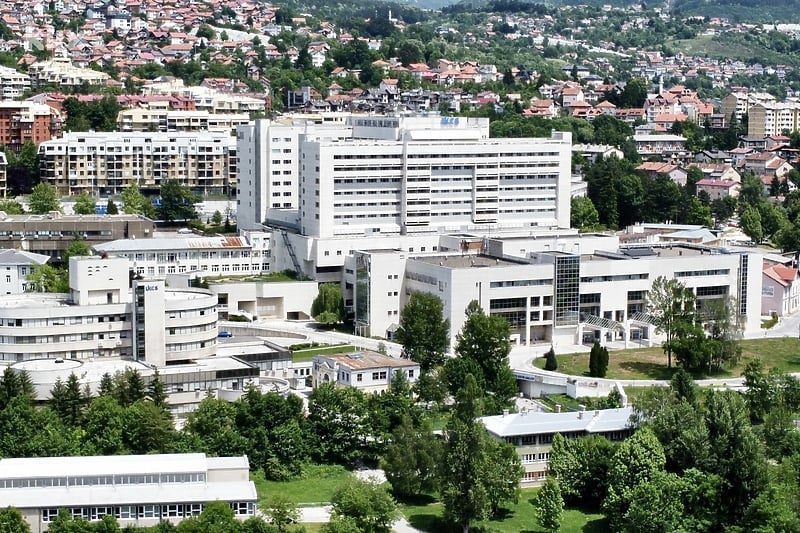 Onkološka pacijentica skočila sa 13. sprata KCUS-a: Porodica i udruženja traže istinu i promjene