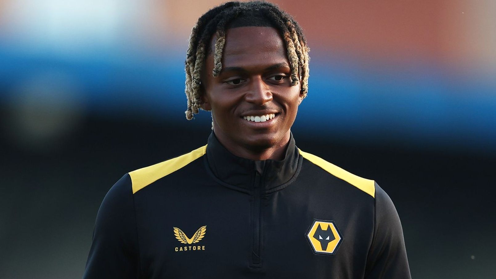 Tragic Accident Claims Life of Young Footballer (21): Lost Control of Car and Crashed Into Barrier