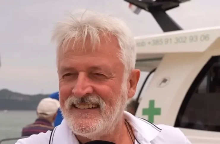 Doktor iz Sarajeva otišao raditi na hrvatski otok: Oduševio je mještane Doktor iz Sarajeva otišao raditi na hrvatski otok: Oduševio je mještane
