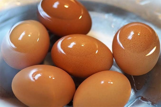 Može li se voda od kuhanih jaja koristiti za zalijevanje biljaka?