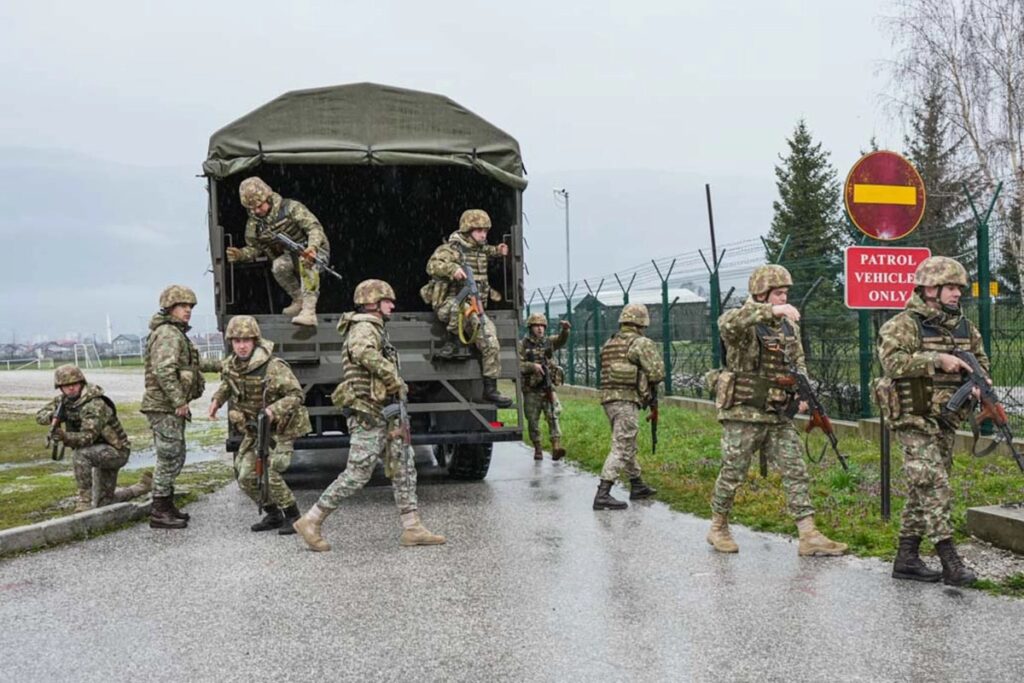 EUFOR pojačava snage u BiH: Austrijski vojnici stižu preko Gradiške, Francuzi avionom u Sarajevo