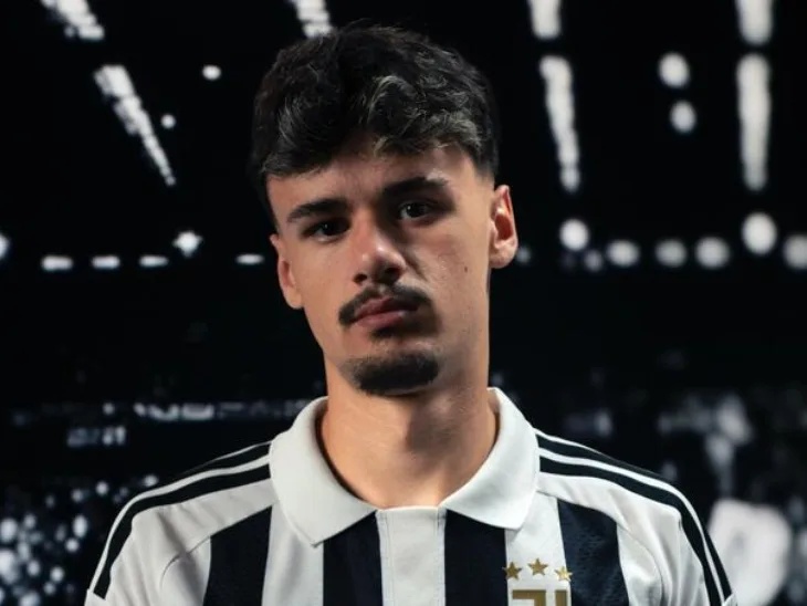 Gazzetta predstavila Juventusov „YMCA“ napad: Velika uloga predviđa se Kerimu Alajbegoviću Gazzetta predstavila Juventusov „YMCA“ napad: Velika uloga predviđa se Kerimu Alajbegoviću